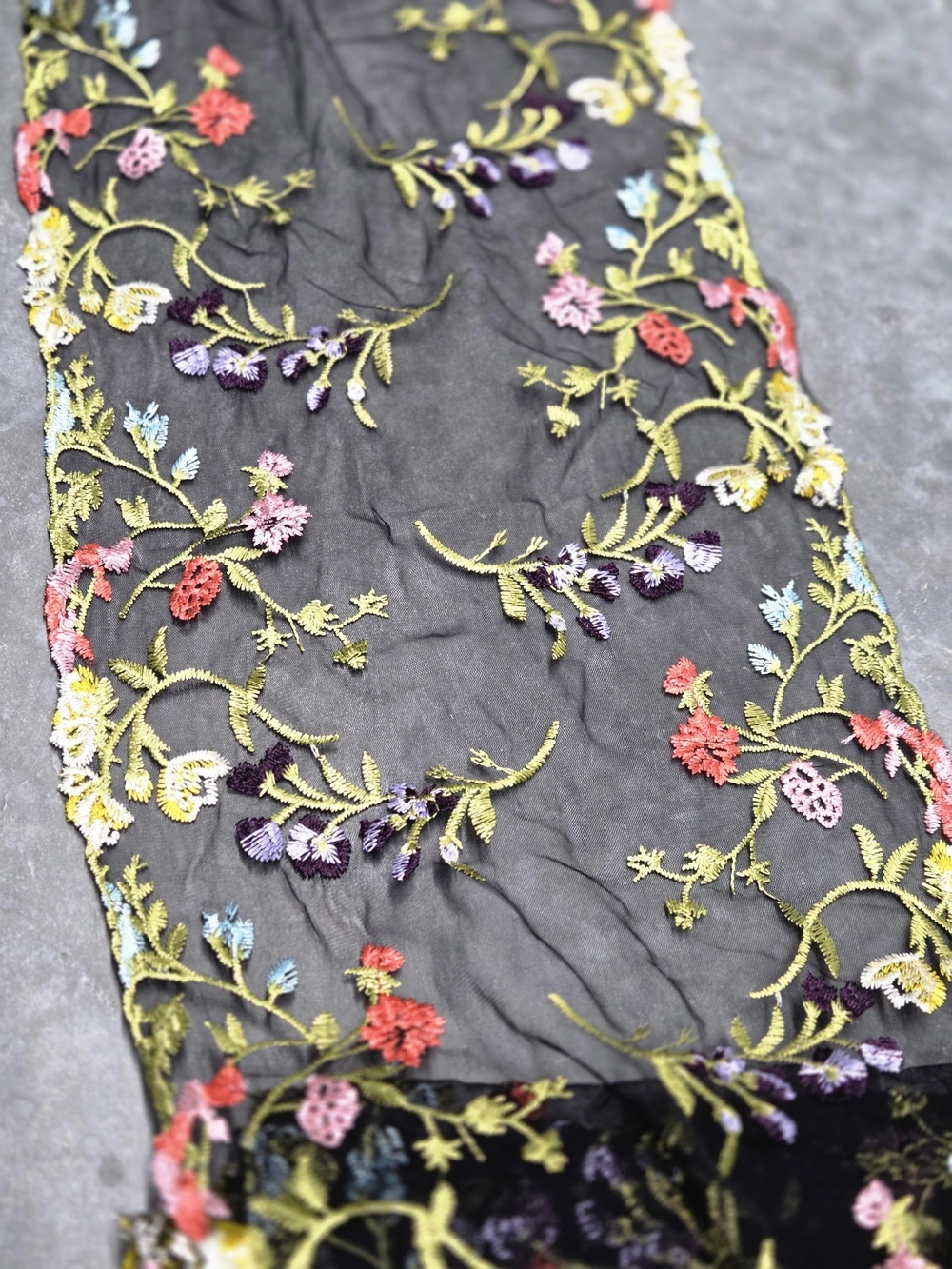 Tulle Black Multicolor Floral Embroidery Fabric 350"x9"